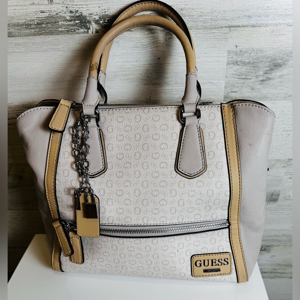 Guess Satchel Purse Bag Cream Tan Chain Charm Guess logo Leopard Lining